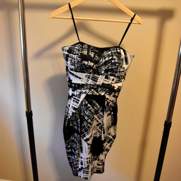 maxandcleo Strapless dress - Picture 2 of 3